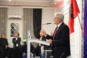 Ali Ahmeti i përgjigjet Kurtit pas kritikave për BDI: VLEN’i hyzmeçar, kur Qeveria ime të ftoi në Shkup fole shqip